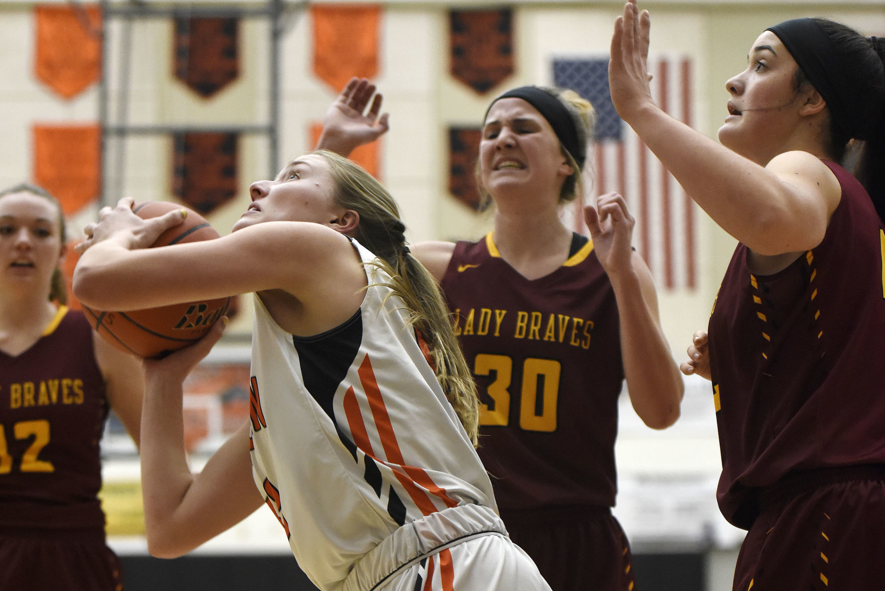 Lady Broncs basketball